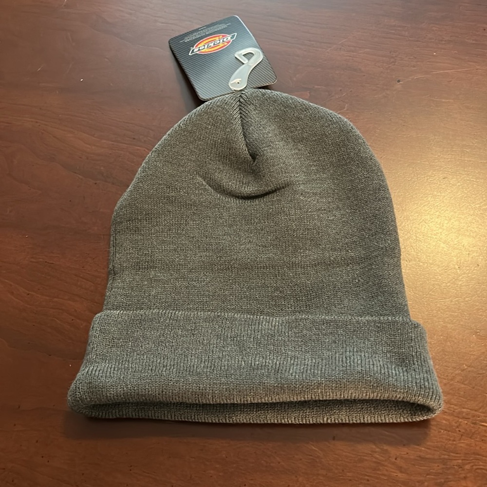Dickie’s Gray Knit Logo One Size Cuffed Beanie - 100% Acrylic - Picture 2 of 5
